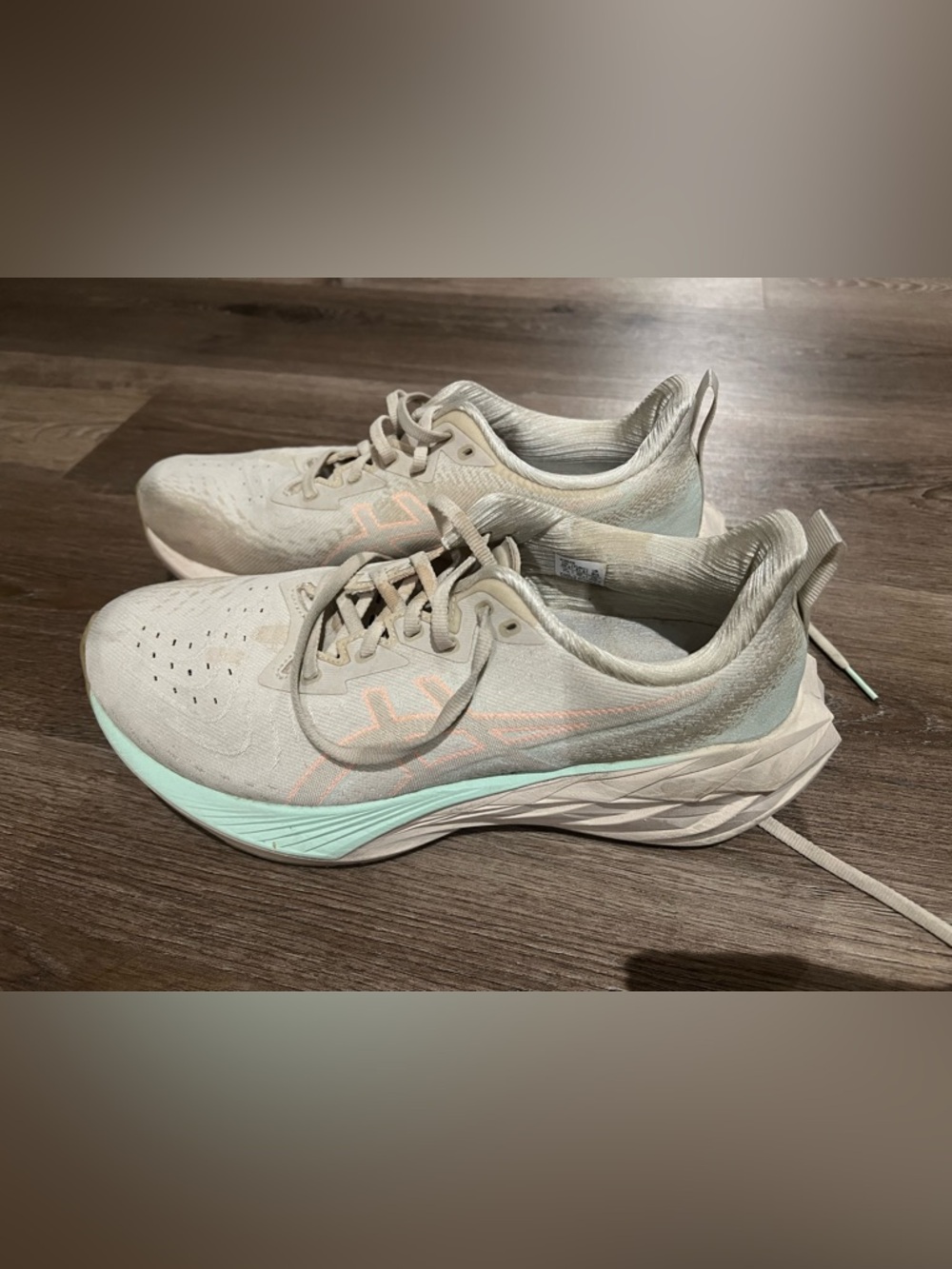 Asics Wmns Novablast 4  'Oatmeal Moonrock'
